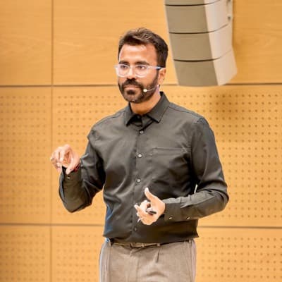 Netflix Engineer Founds AI Middleware Firm Headroom for LLM Optimization
