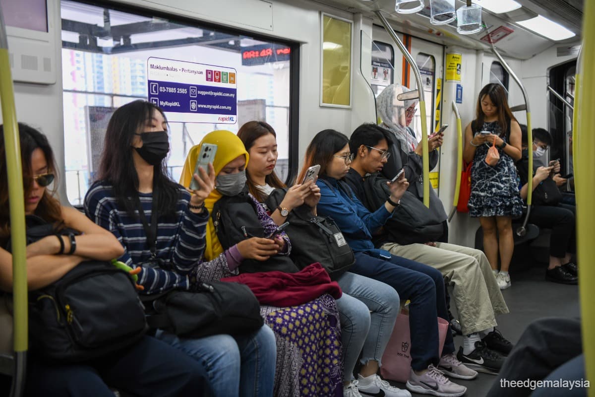 Malaysia to Expand Online Harm Definition; Targets Graphic Content, AI Detection