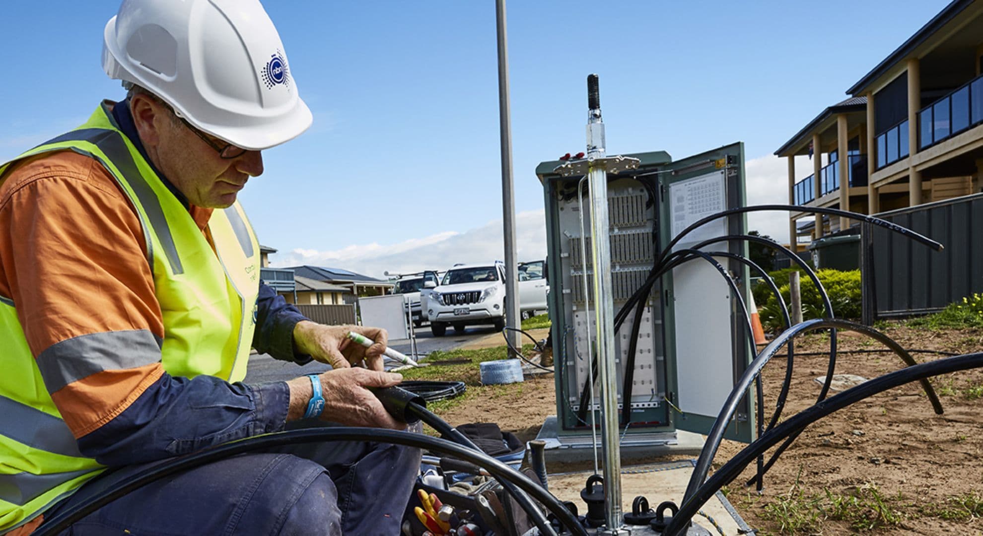 China breaks fiber transmission record with 51.3 Tb/s unrepeatered trial
