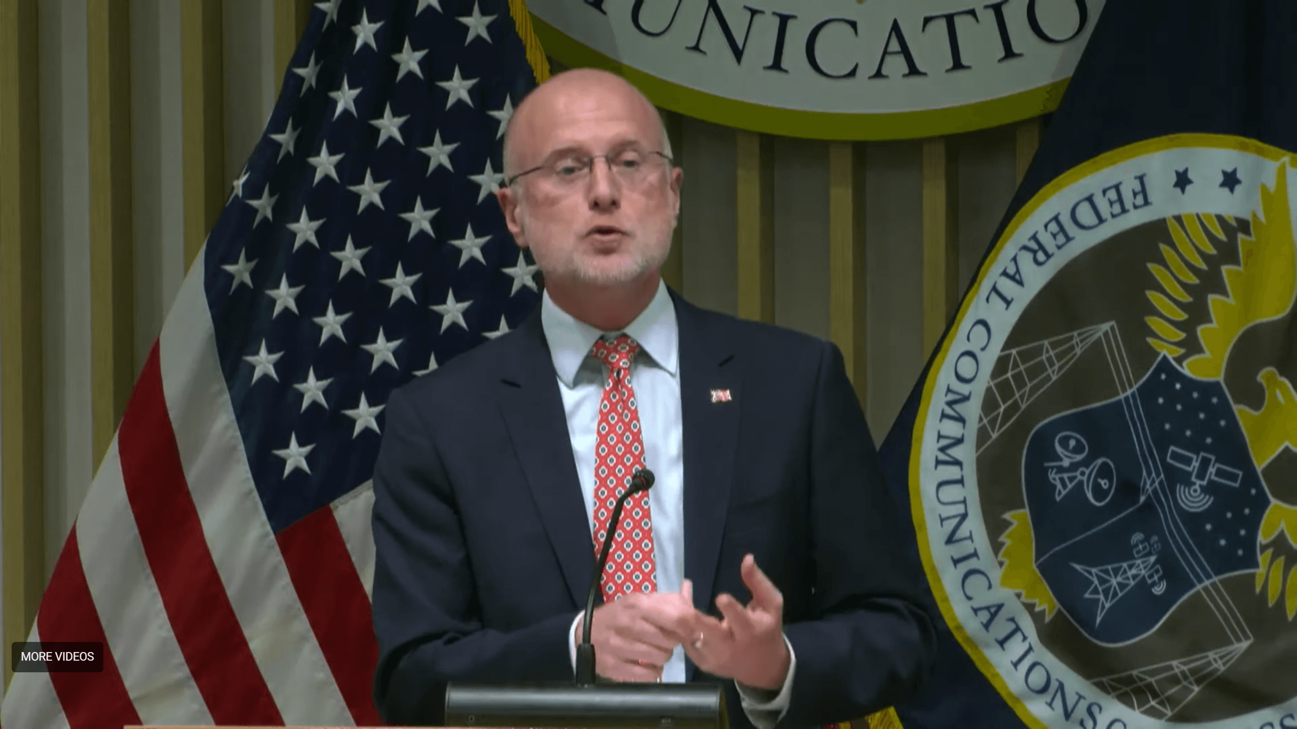 FCC warns broadcasters on news distortion and license risk