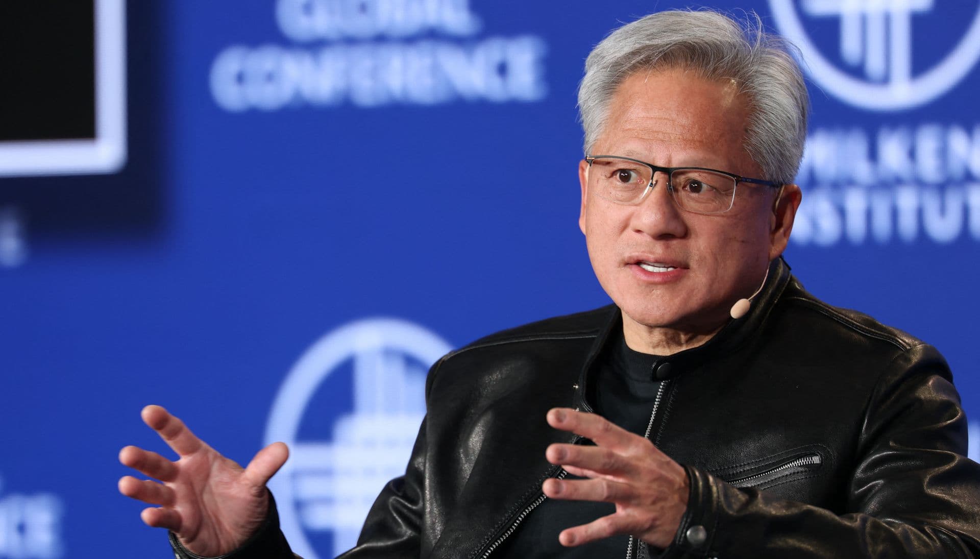Nvidia CEO Reports Persistent H100, Blackwell AI Chip Supply Constraints