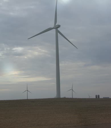 Iowa data center power demand projected to surge 30% by 2036