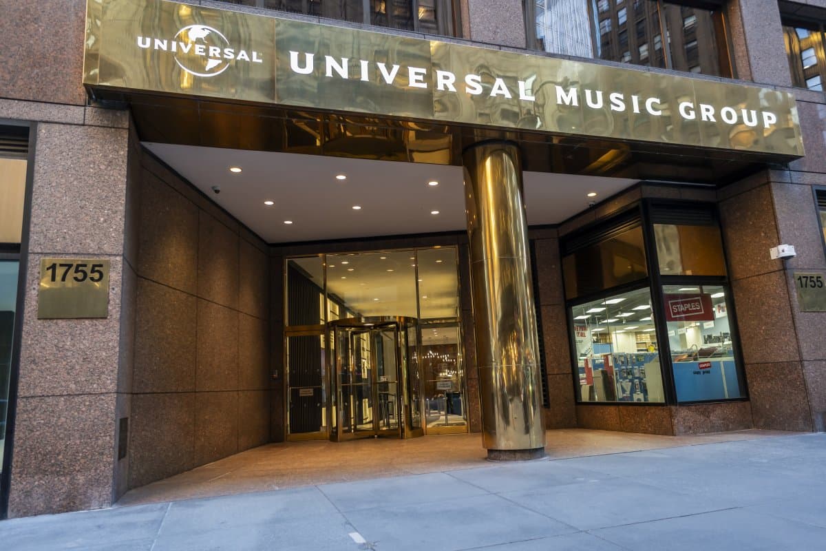 Universal Music signs TikTok pact against unauthorized AI songs