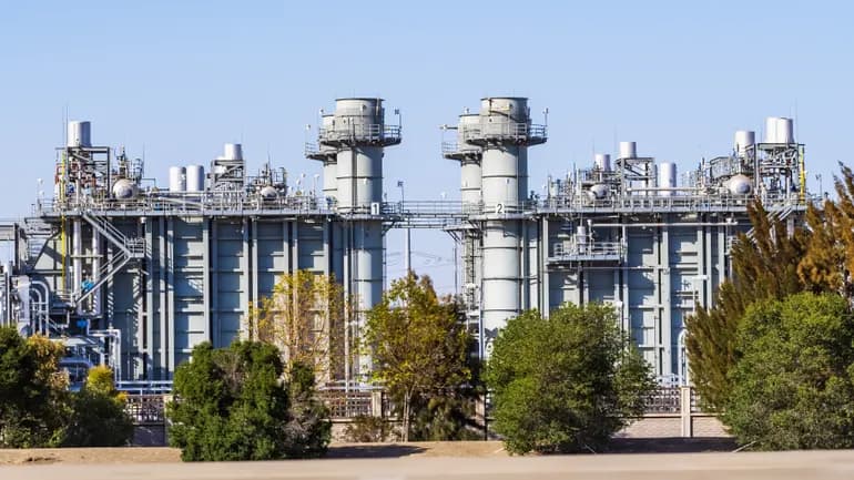 FERC approves PJM fast-track review to counter data center power demands