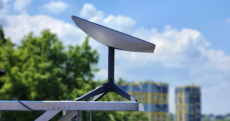 European Commission clears Starlink, Amazon for 2 GHz spectrum bids