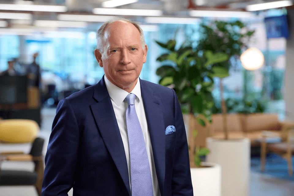 Sir Ian Cheshire named Ofcom Chair, focusing on Online Safety Act enforcement