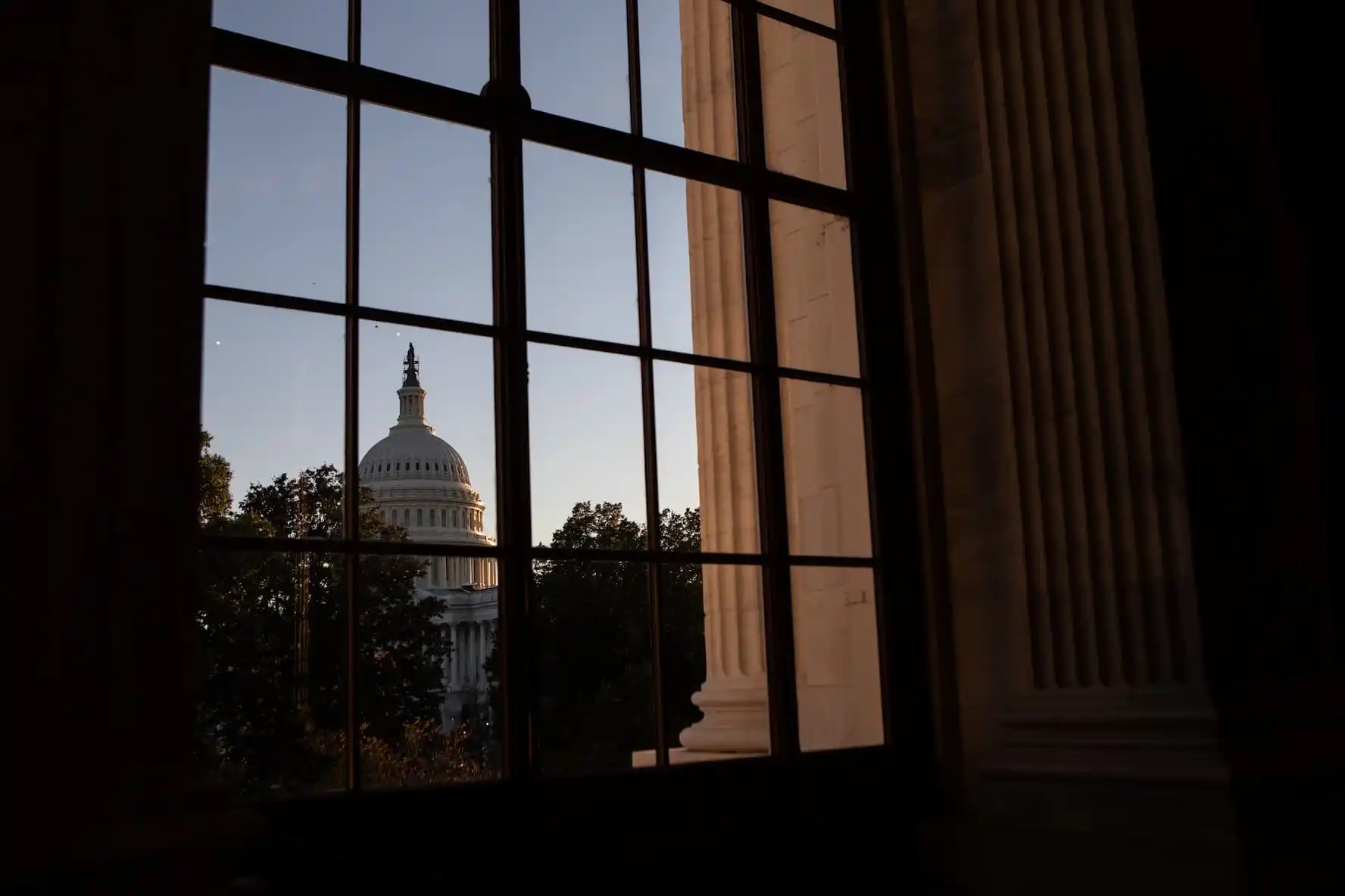 Congress urged to pass AI law requiring audits and licensing