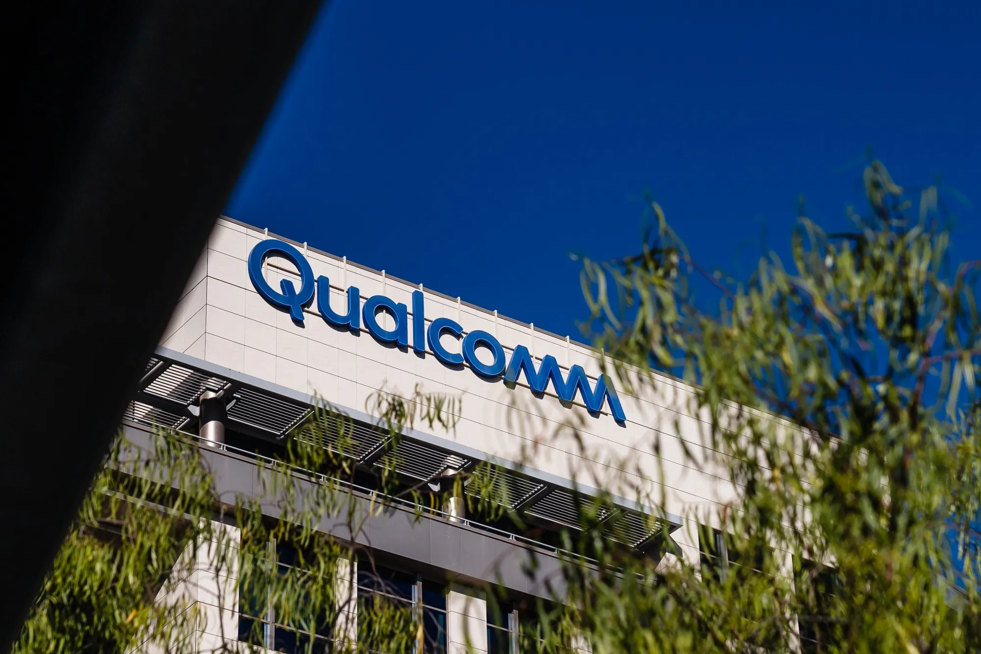Qualcomm Dragonwing Processors Power Primax AI Conference Platform