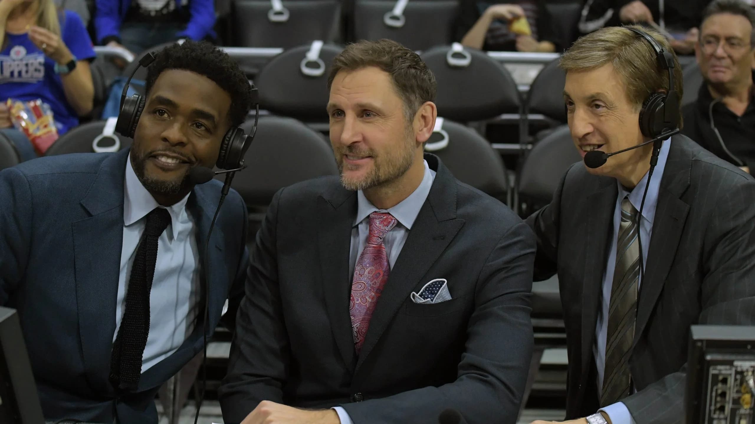 Amazon adds Brent Barry and Dell Curry to NBA broadcast team