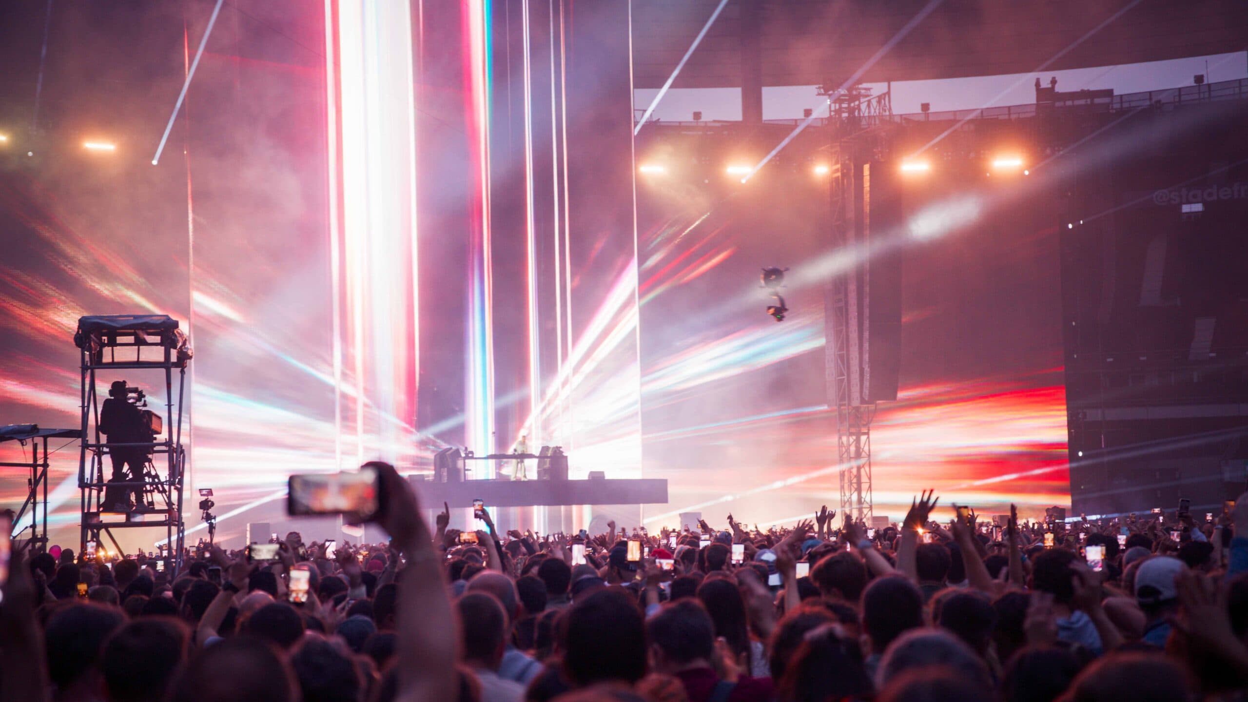 RED Digital Cinema deploys 22-camera live workflow for David Guetta tour